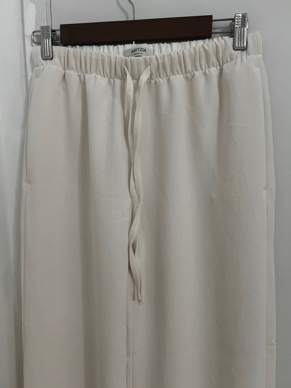 Aritzia Wilfred The Lodge Pants - Crepette - Light Birch - Size Small - Picture 3 of 5